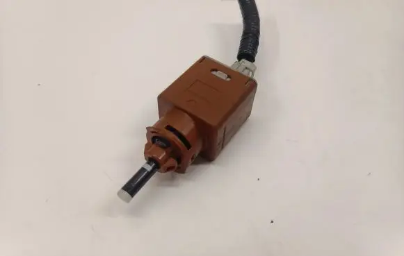 Nissan Qashqai J12 Brake pedal sensor switch