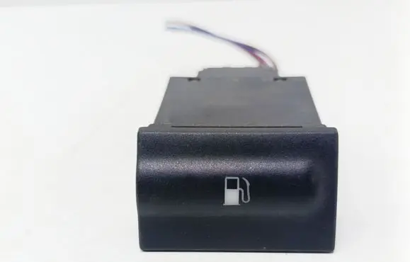 Skoda Octavia Mk1 (1U) Fuel tank opening switch 