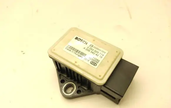 Mercedes-Benz Sprinter W906 ESP acceleration yaw rate sensor A0065424218 0265005774