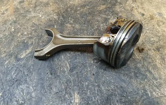 BMW 3 E92 E93 Piston N43b20a