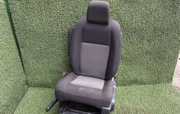 Toyota Proace Front driver seat 1538151 1713983X