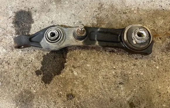 Mercedes-Benz E W211 Rear control arm