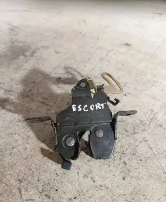 Loading door lock