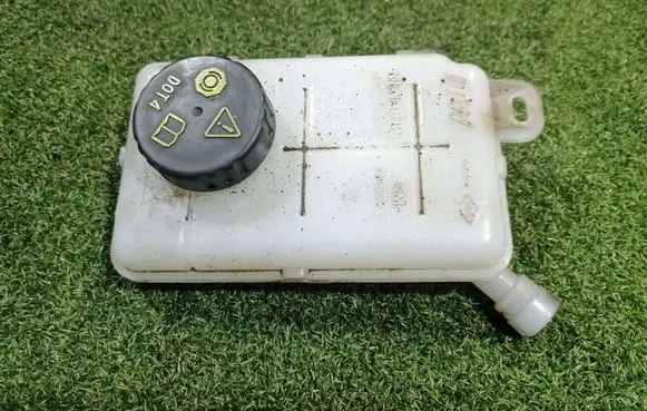 Opel Vivaro Brake fluid reservoir 93459234 460913647R
