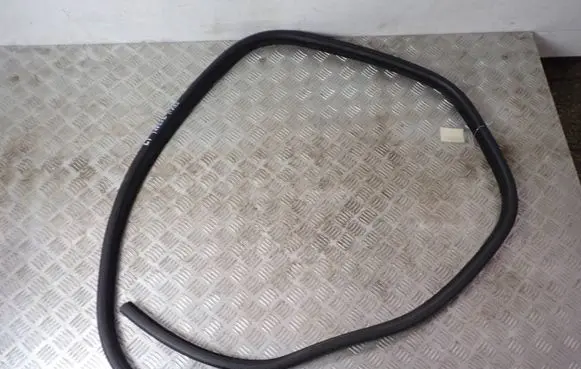Jaguar F-Pace Rubber seal rear door 