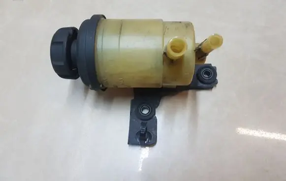 Hyundai Tucson LM Power steering fluid tank/reservoir