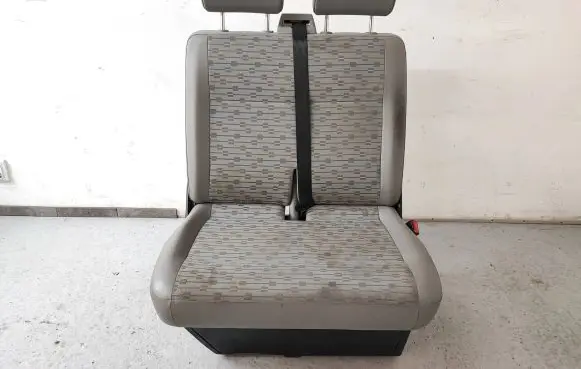 Volkswagen Transporter - Caravelle T5 Front double seat 7H0881303F 7E1881681A 323423S016