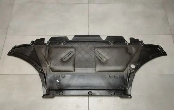 Audi A5 Sportback 8TA Engine splash shield/under tray 8K0863821S
