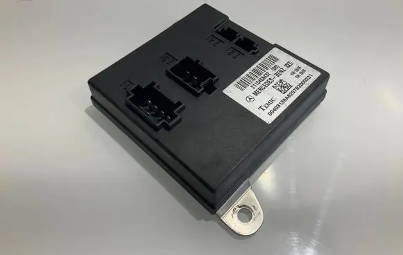 Mercedes-Benz CLS C219 Comfort/convenience module 2115458432 A2115458432