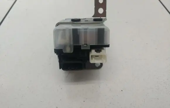 Toyota Corolla Verso E121 Ignition lock 626399000