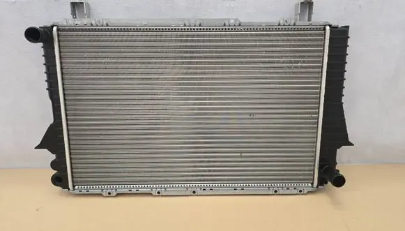 Audi A6 S6 C4 4A Coolant radiator 440121251B