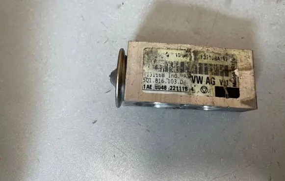 Air conditioning (A/C) expansion valve