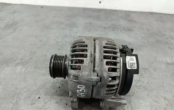 Volkswagen Golf V Generator/alternator 89212119