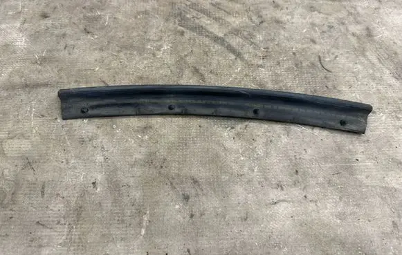 Volkswagen Tiguan Engine compartment rubber 5NA823709