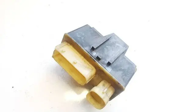 Citroen C4 I Picasso Glow plug pre-heat relay 9652021180 01801095-1