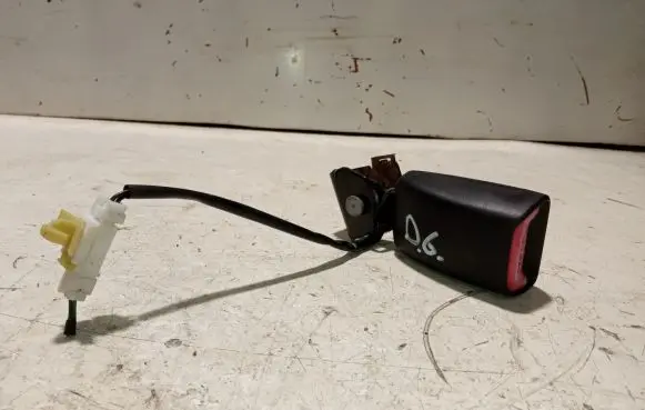 KIA Ceed Rear seatbelt buckle 10051113
