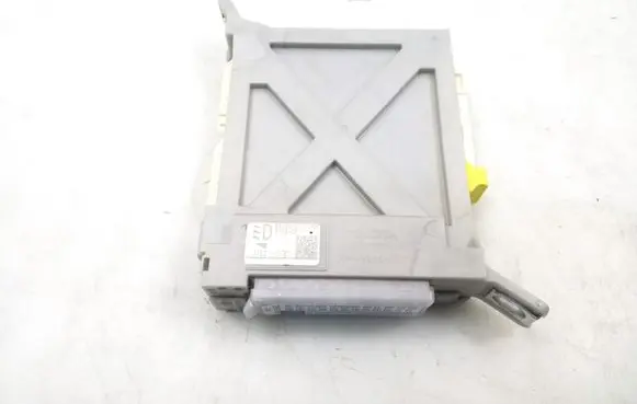 Lexus GS 250 350 300H 450H Fuse module 8273030L40