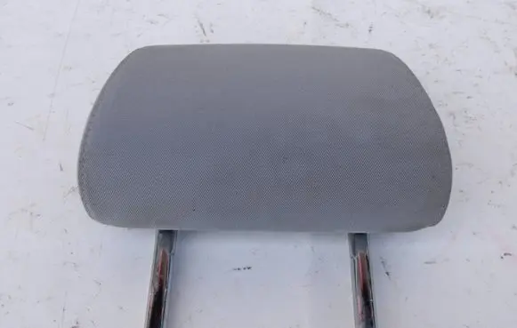 BMW 1 E81 E87 Front seat headrest 