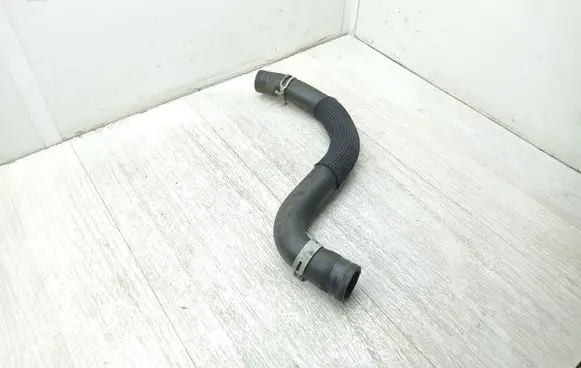 Nissan Qashqai Engine coolant pipe/hose