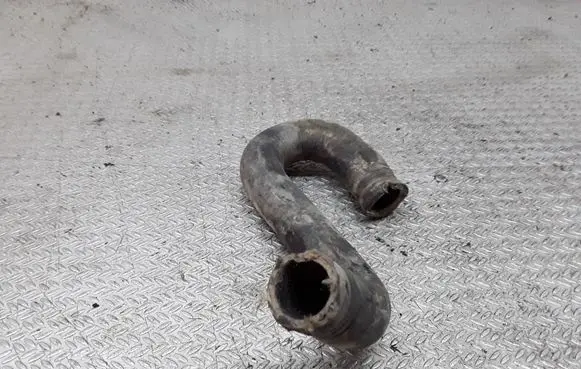 Iveco Daily 35 - 40.10 Engine coolant pipe/hose