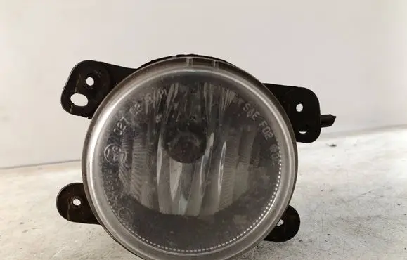 Dodge Journey Front fog light 04805856AB 332271 04302008