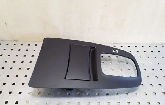 Seat Alhambra (Mk1) Center console 7M3863289E