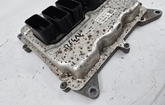 BMW 2 F22 F23 Engine control unit/module 8631725 0261S10549 170224450