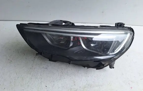 Opel Insignia B Headlight/headlamp 13460181 10502030000 662588537