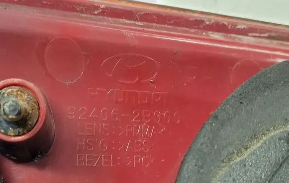 Hyundai Santa Fe Tailgate rear/tail lights 924062B000
