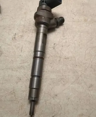 Volkswagen Crafter Fuel injector 0445110369