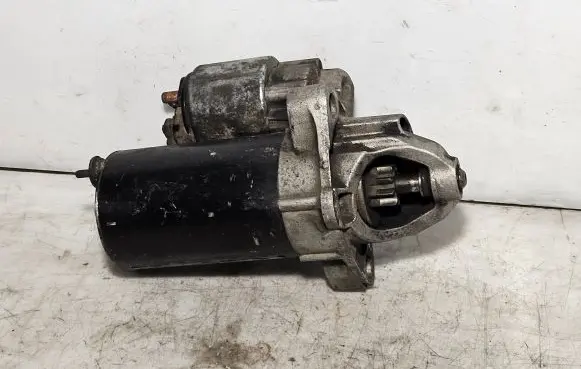Audi A6 S6 C5 4B Starter motor 0001108174