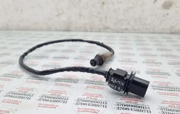 Volkswagen PASSAT B6 Lambda probe sensor 03G906262A