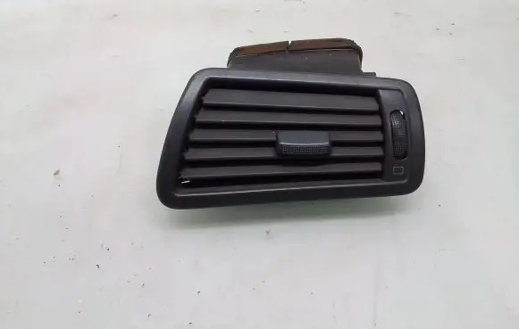 Fiat Ulysse Dashboard side air vent grill/cover trim 1484108077