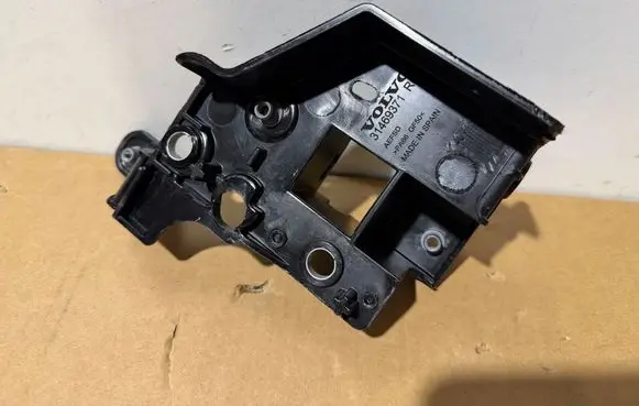 Volvo XC40 Headlight/headlamp mounting bracket 31469371