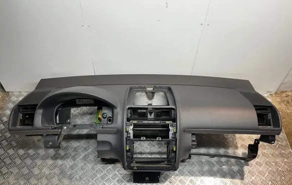Volkswagen Touran I Dashboard 1T1858295 1T1857669