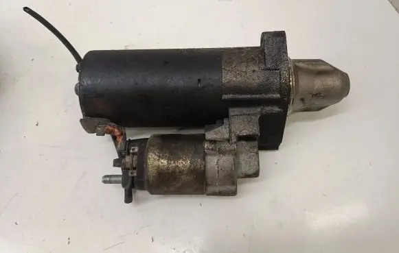 Mercedes-Benz R W251 Starter motor A0061514101