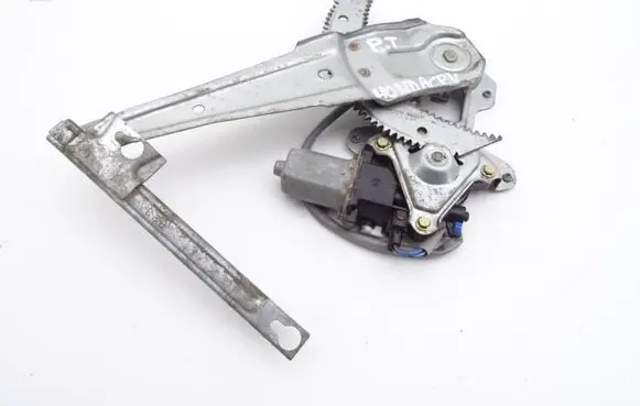 Honda CR-V Rear window lifting mechanism without motor 902160