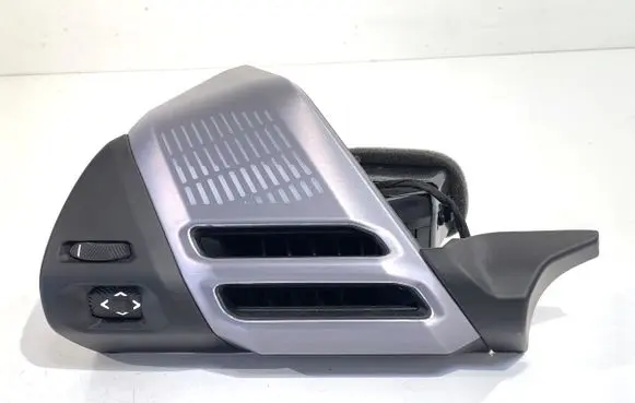 BMW 1 F70 Rear air vent grill 9635200