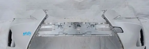 Lexus IS 220D-250-350 Front bumper