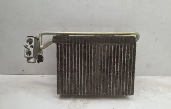Air conditioning (A/C) radiator (interior)
