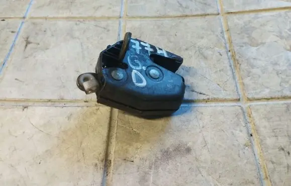 Fiat Doblo Loading door lock 