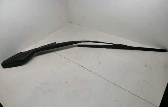 Lexus RX 450H Front wiper blade arm 7714