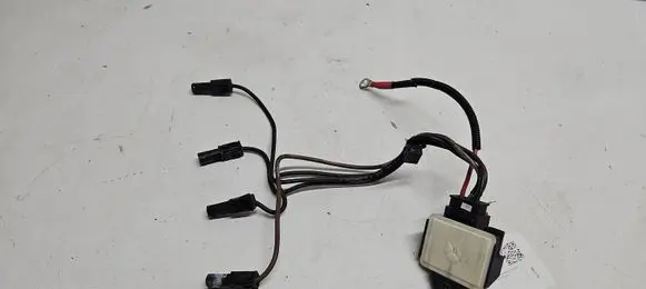 BMW 2 F22 F23 Glow plug pre-heat relay 0522120103 857008702 140601