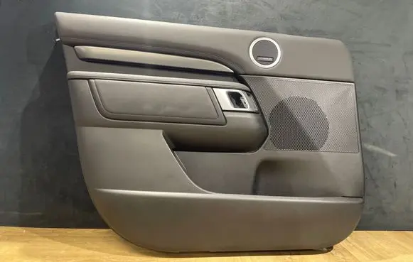 Land Rover Discovery 5 Front door card panel trim 