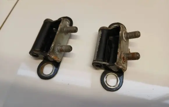 Toyota Corolla Verso AR10 Loading door upper hinge 