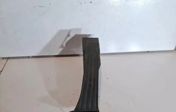 BMW 3 E90 E91 Accelerator throttle pedal 6772645 3542677264502 677264502