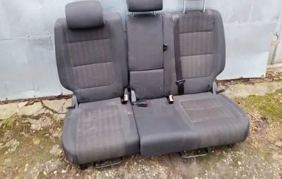 Rear seat