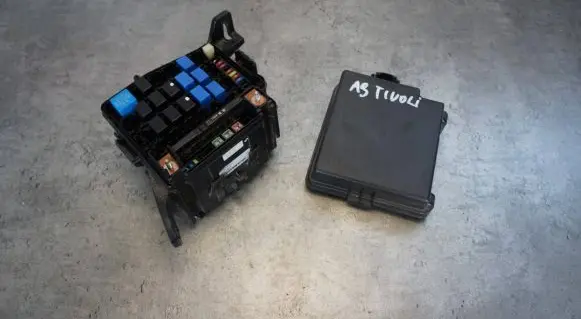 SsangYong Tivoli Fuse box set 82350-35320 8235035320