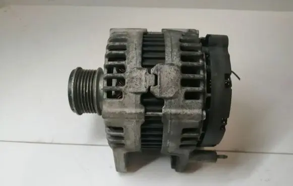 Volkswagen PASSAT B6 Generator/alternator 03G903023 0121715003