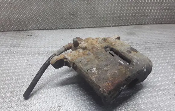 Honda HR-V Front brake caliper